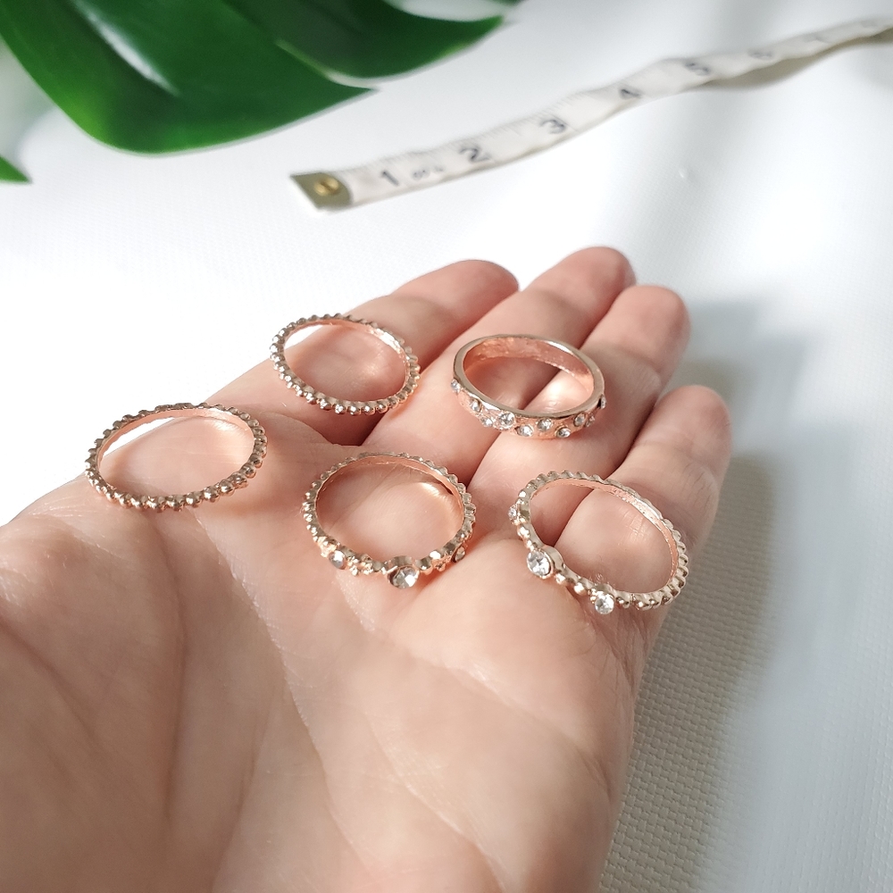 Boho 5 Piece Ring Set Sparkly Crystals Rose Gold - Picture 5 of 5